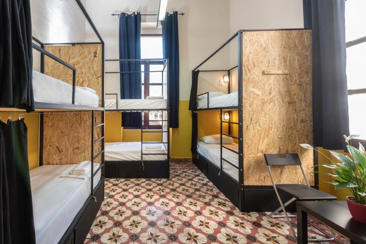 Bett im gemischten 6-Bett-Schlafsaal